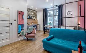 Best4Stay Apartment - z prywatnym parkingiem